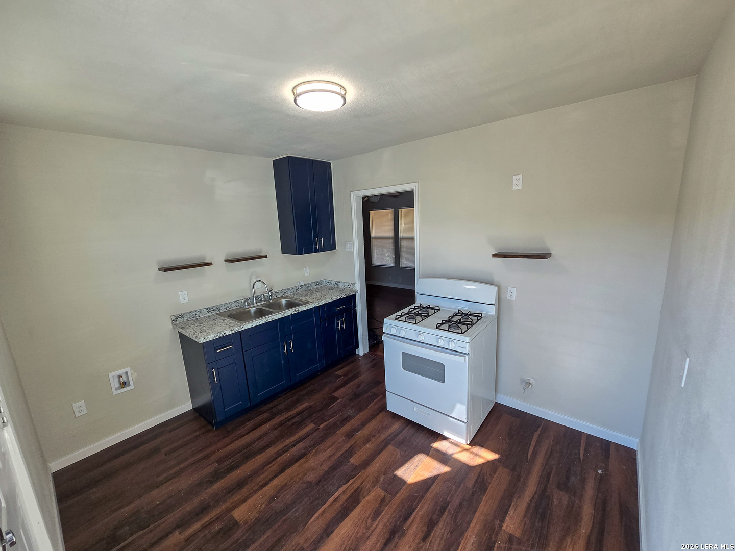 1124 Fenfield San Antonio TX 78211