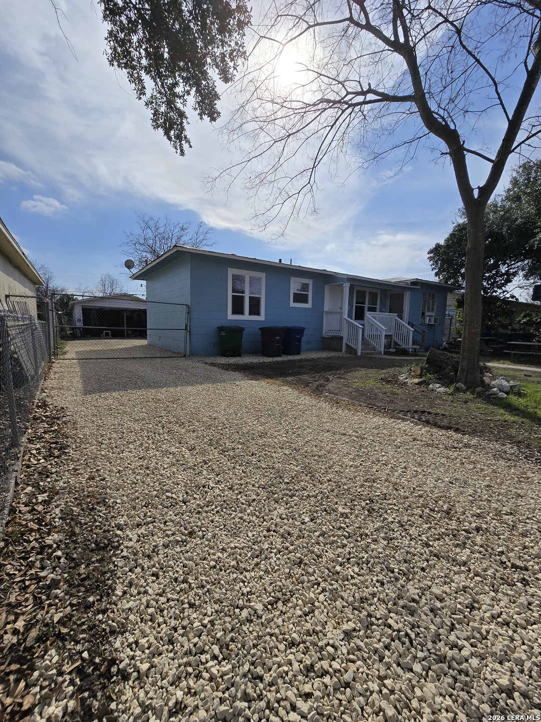 1124 Fenfield San Antonio TX 78211
