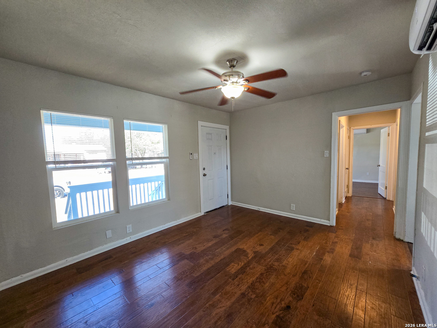 1124 Fenfield San Antonio TX 78211