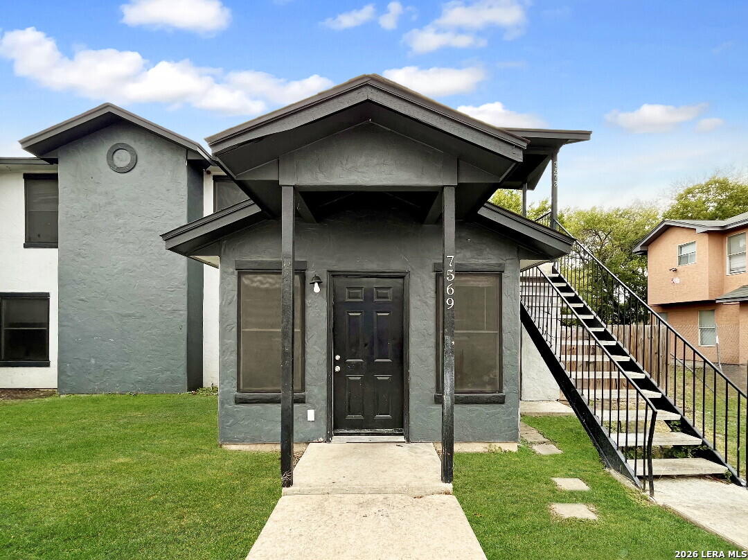 7569 Windsor Oaks San Antonio TX 78239