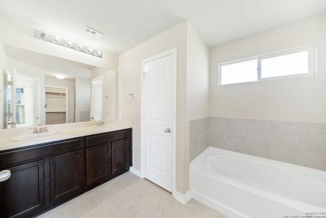 15502 Gray Catbird San Antonio TX 78253