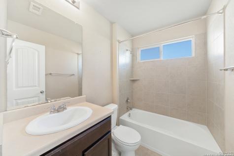 15502 Gray Catbird San Antonio TX 78253
