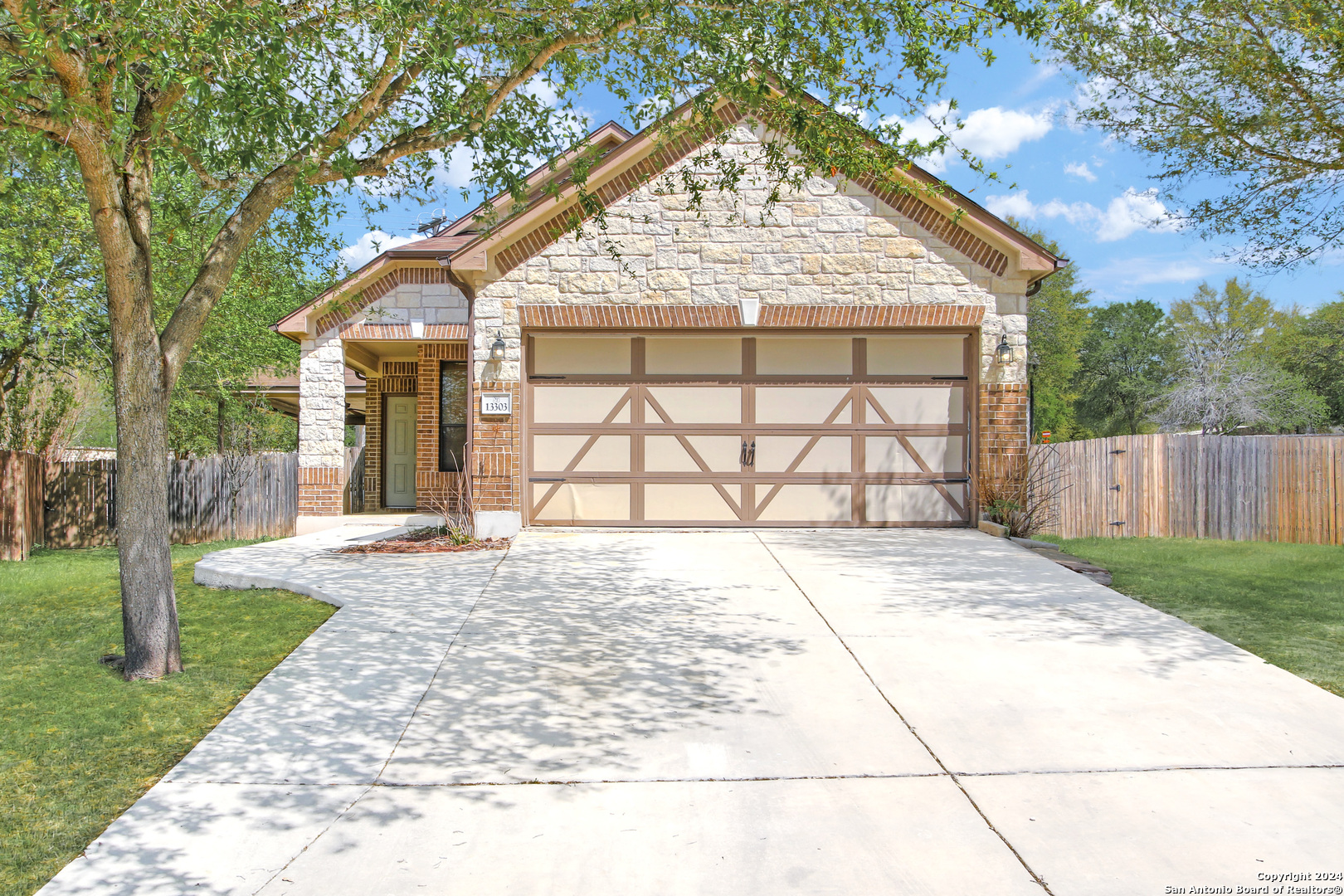13303 Sun Sierra San Antonio TX 78245