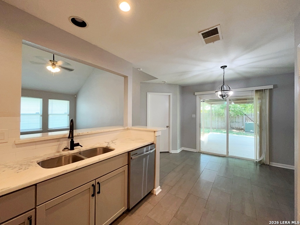 10150 Woodtrail San Antonio TX 78250