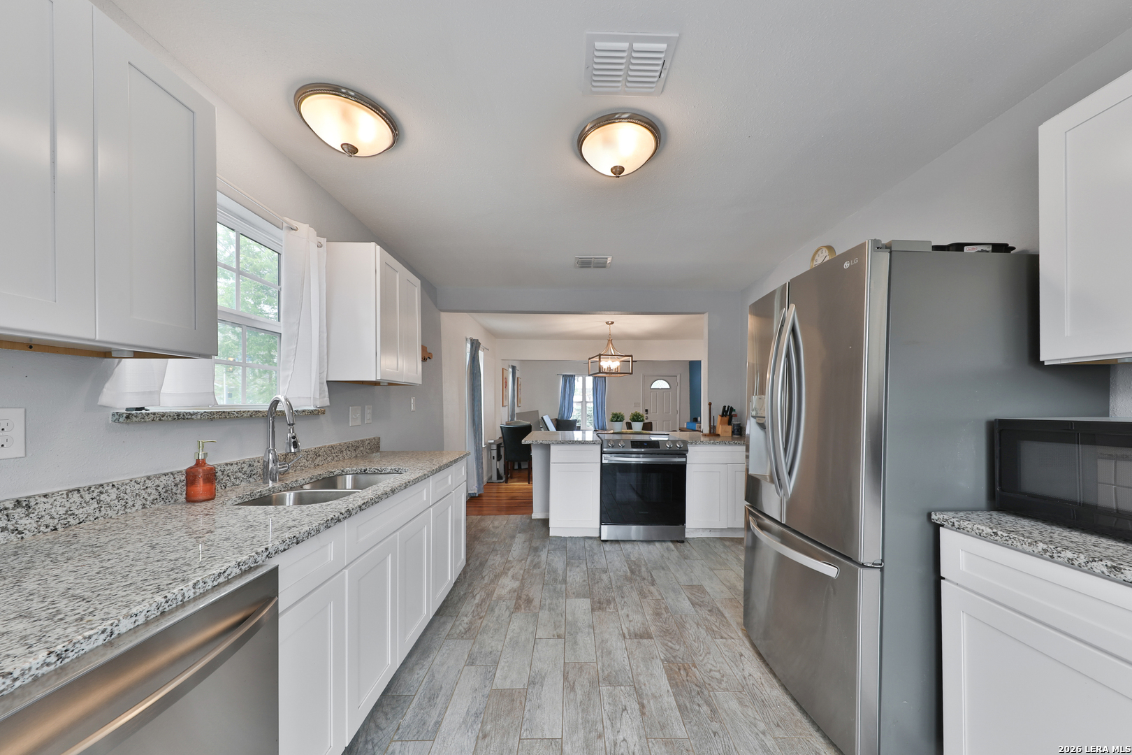 2006 Hays Street San Antonio TX 78202