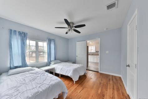 2006 Hays Street San Antonio TX 78202