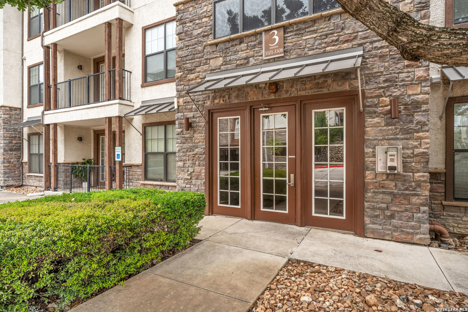 7342 Oak Manor San Antonio TX 78229