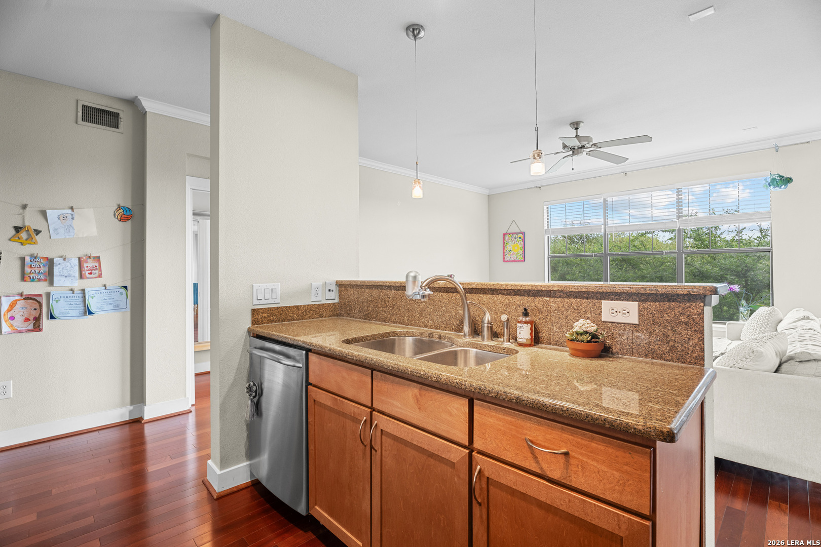 7342 Oak Manor San Antonio TX 78229