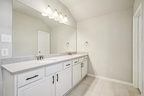 2034 Egret Avenue New Braunfels TX 78132