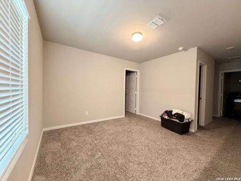 627 Retama Pass San Antonio TX 78219