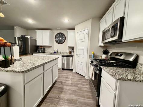 627 Retama Pass San Antonio TX 78219