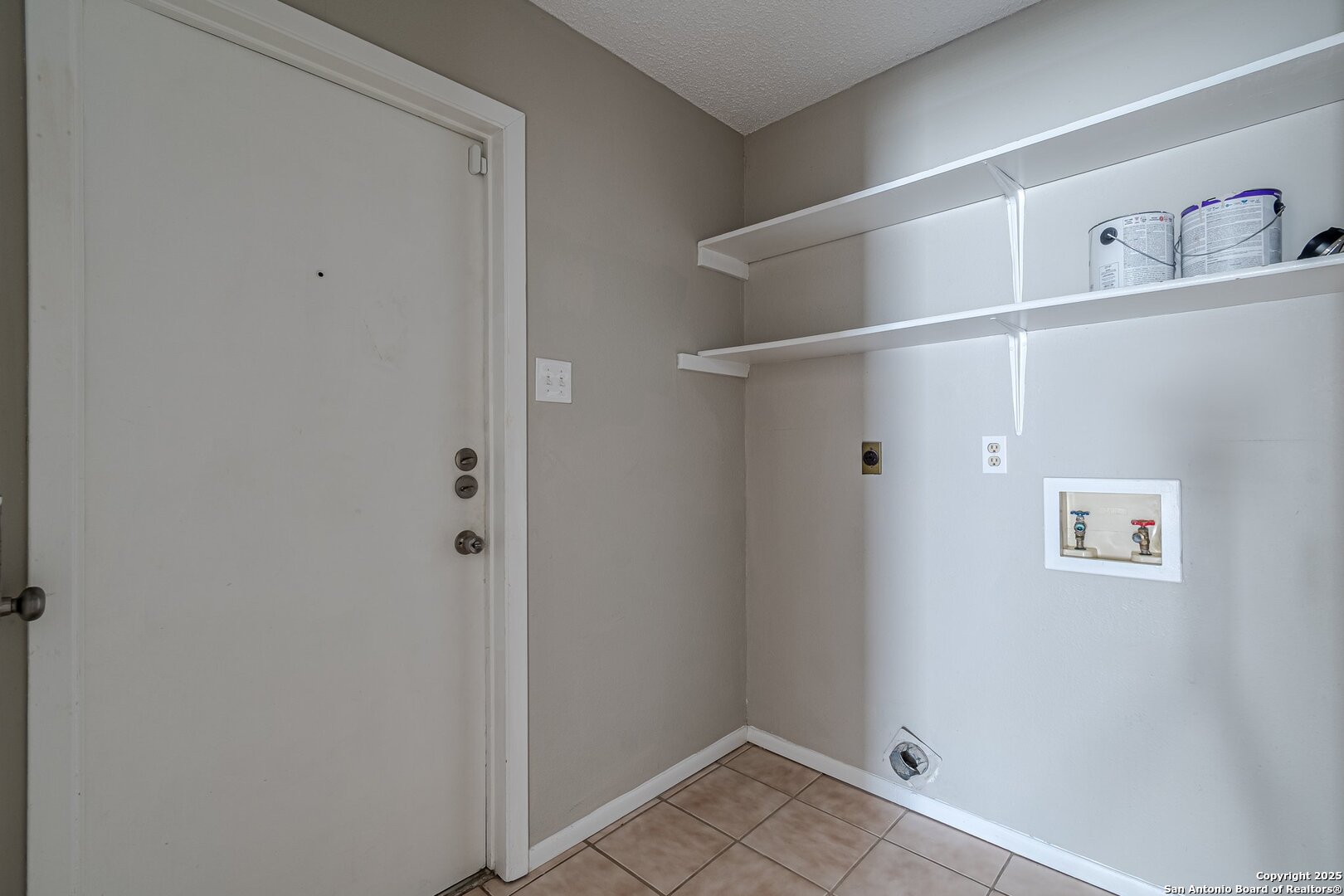 8211 Misty Cedar Drive Converse TX 78109