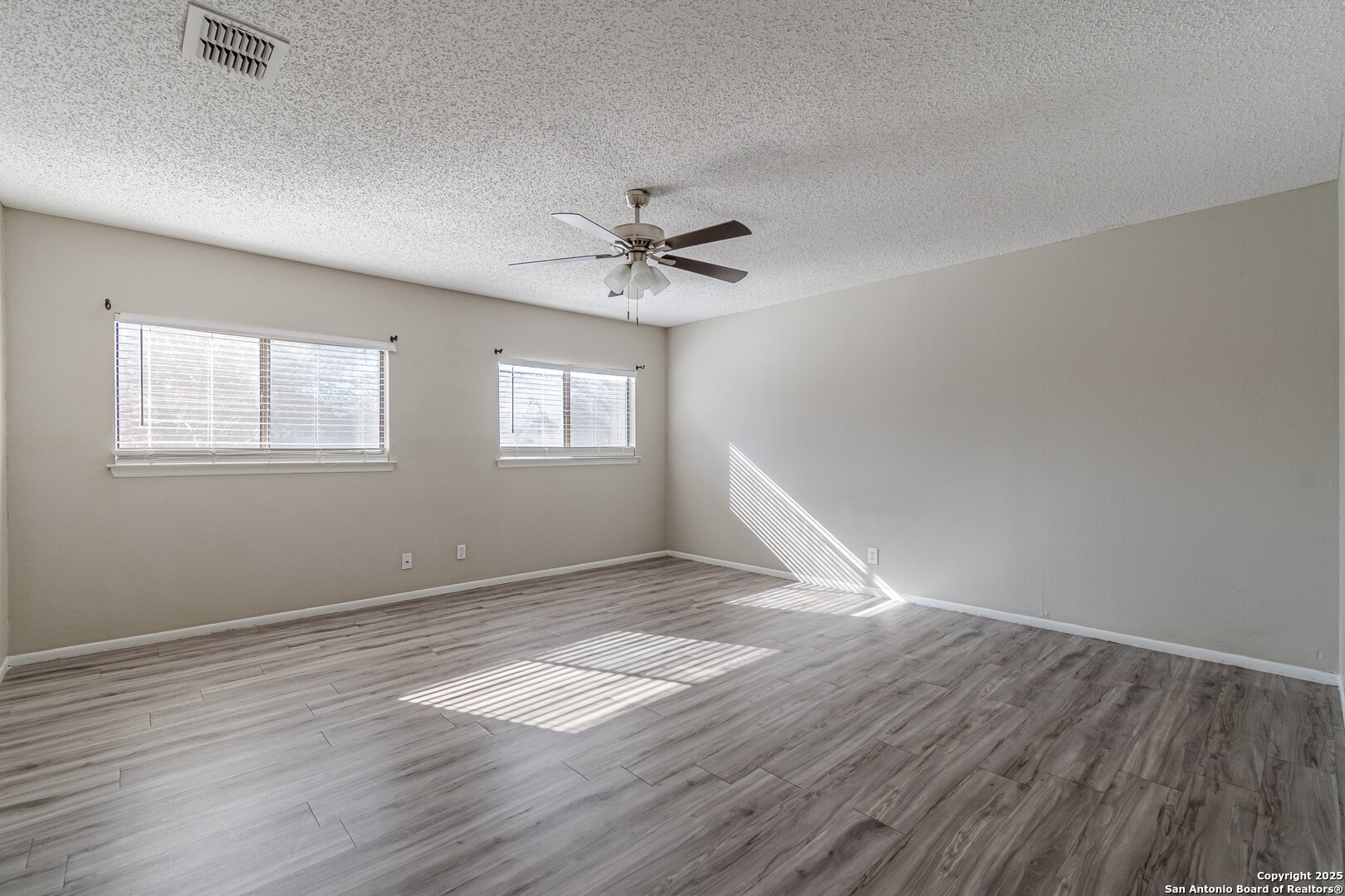 8211 Misty Cedar Drive Converse TX 78109