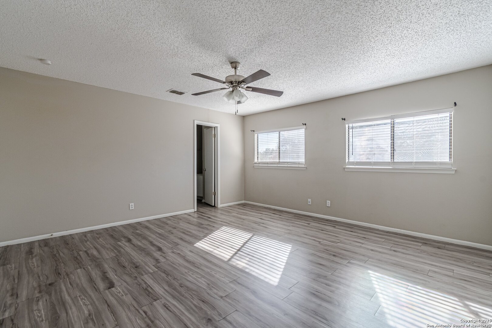 8211 Misty Cedar Drive Converse TX 78109