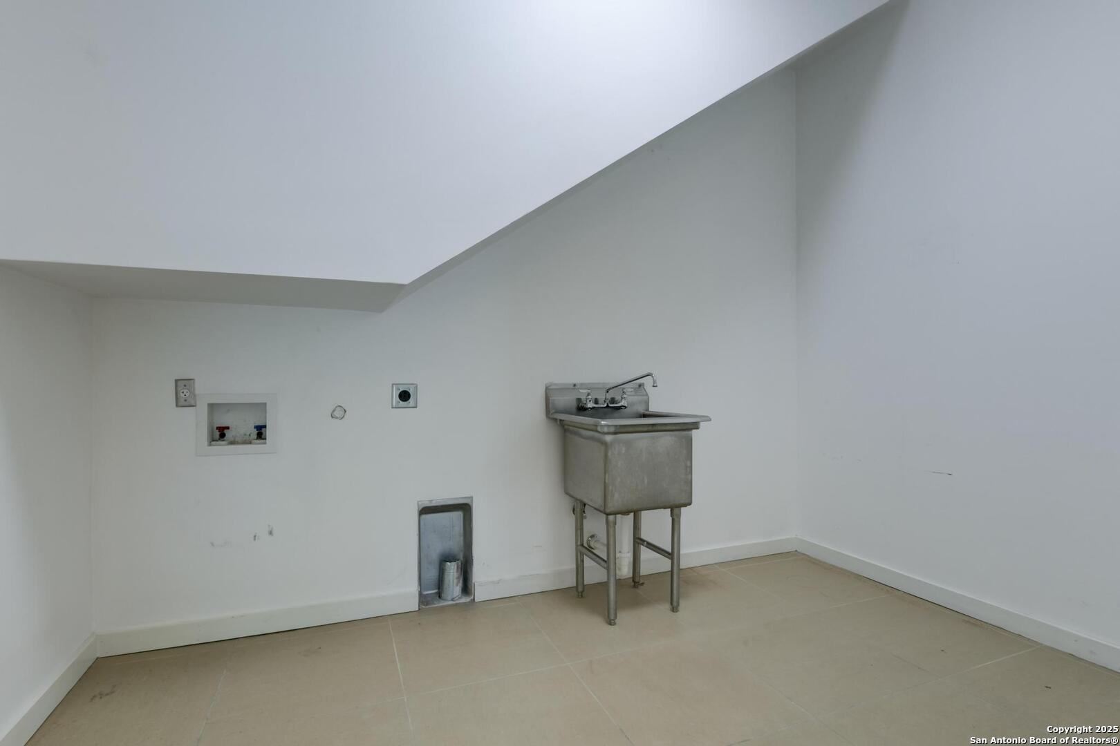 119 Marcia Alamo Heights TX 78209