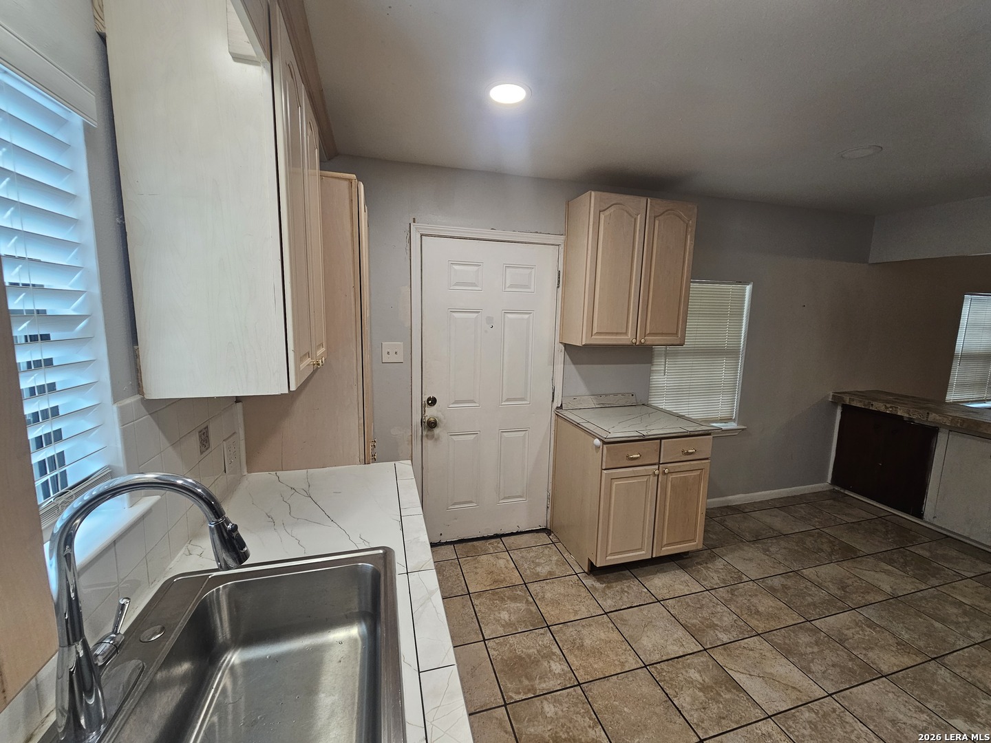 235 Sunnyland San Antonio TX 78228