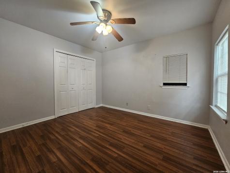 235 Sunnyland San Antonio TX 78228