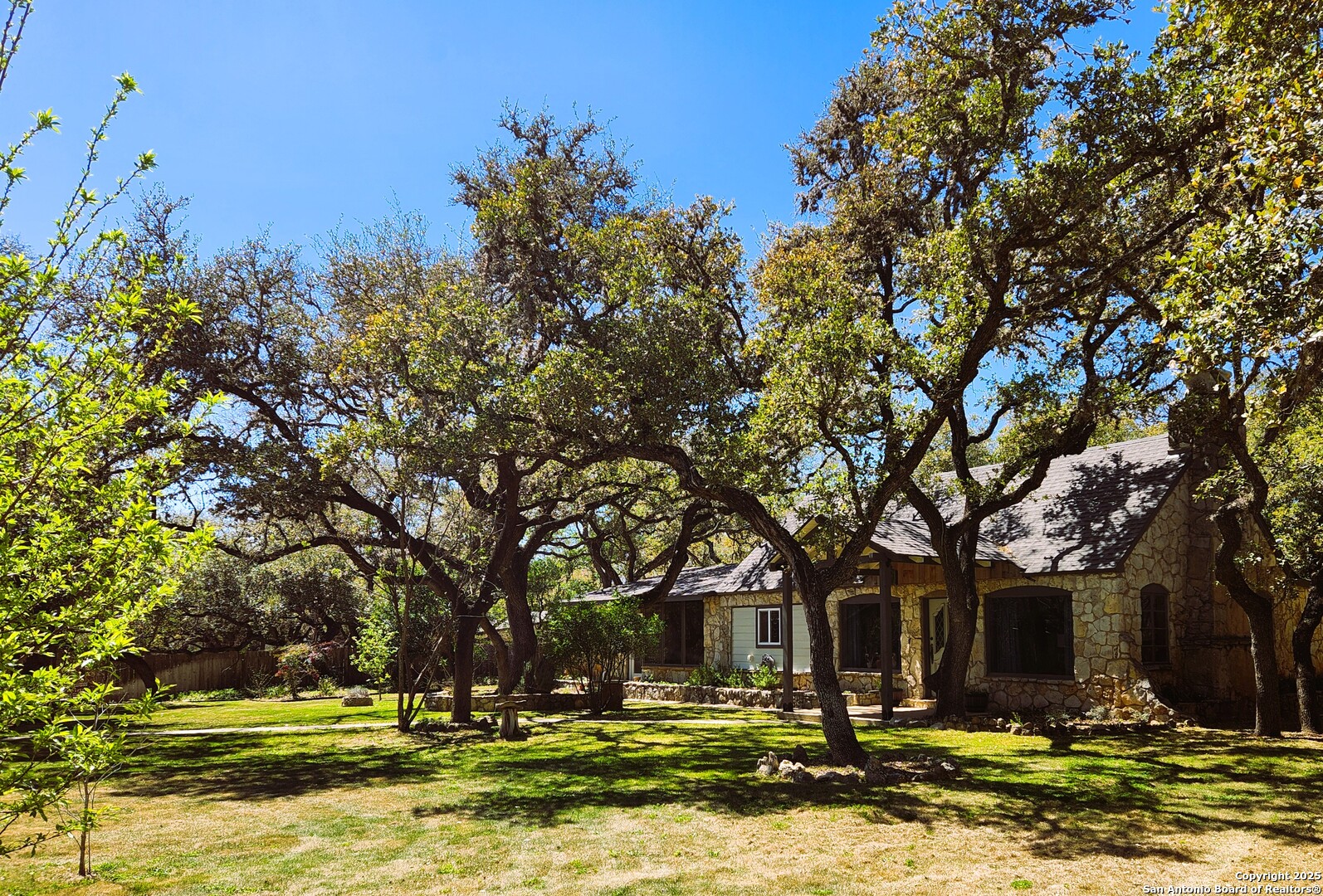 9810 Park Drive Helotes TX 78023
