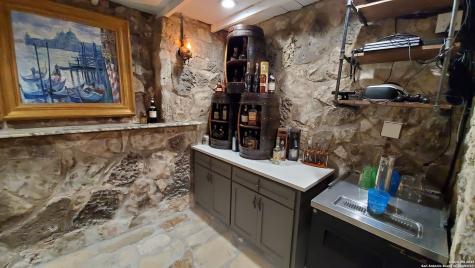 9810 Park Drive Helotes TX 78023