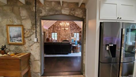 9810 Park Drive Helotes TX 78023