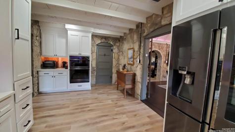 9810 Park Drive Helotes TX 78023