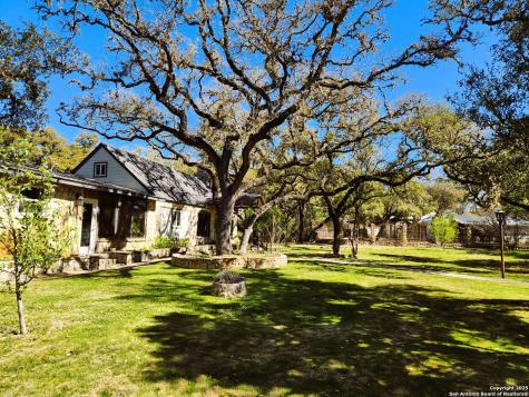 9810 Park Drive Helotes TX 78023