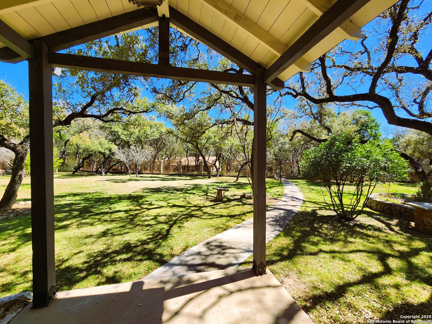 9810 Park Drive Helotes TX 78023
