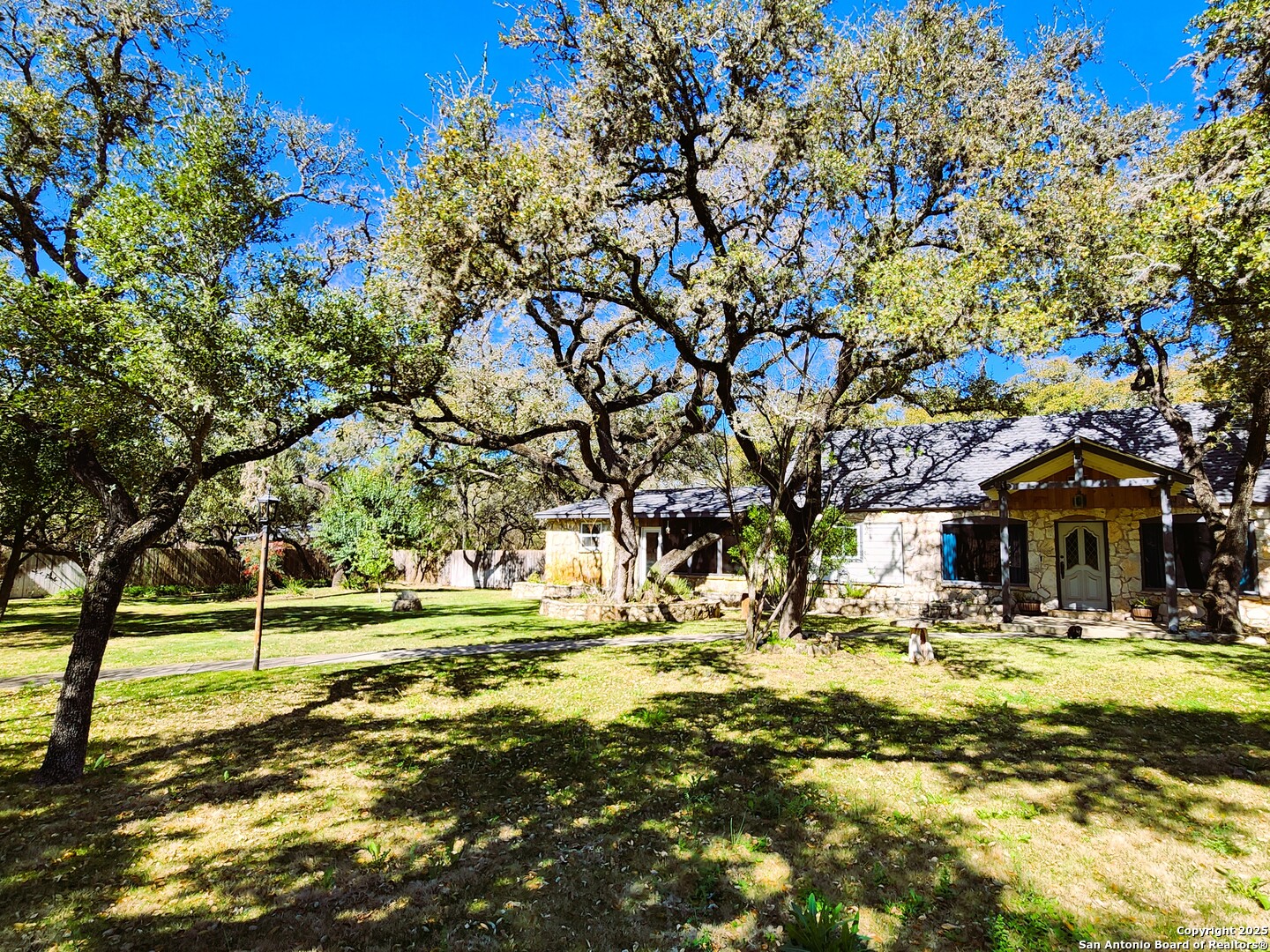 9810 Park Drive Helotes TX 78023