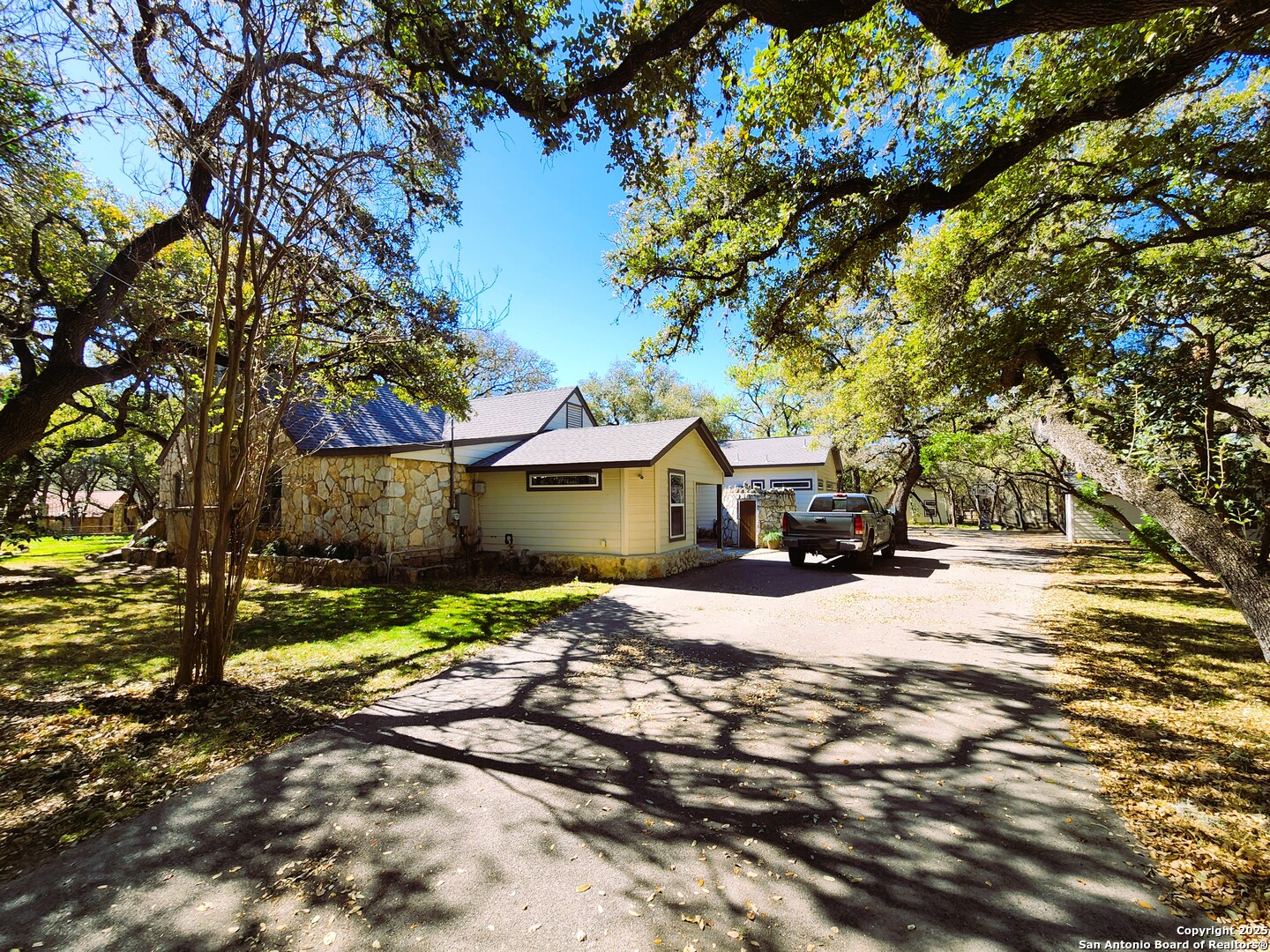 9810 Park Drive Helotes TX 78023