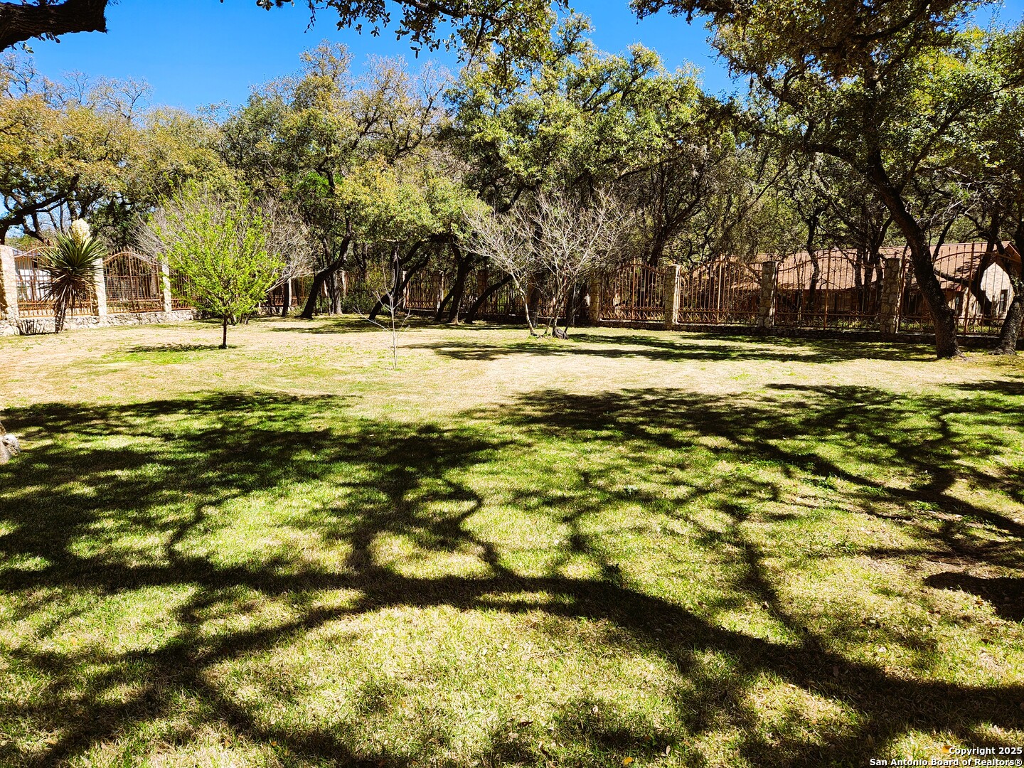 9810 Park Drive Helotes TX 78023