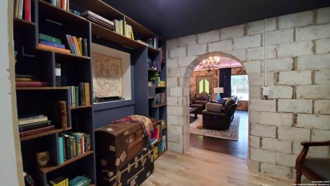 9810 Park Drive Helotes TX 78023