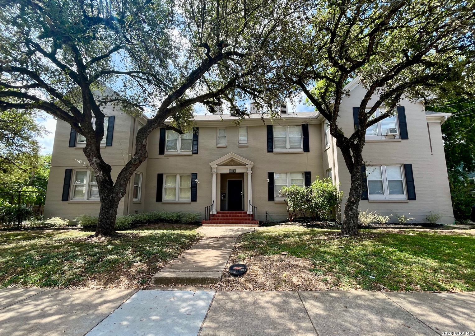 424 E Ashby Place San Antonio TX 78212