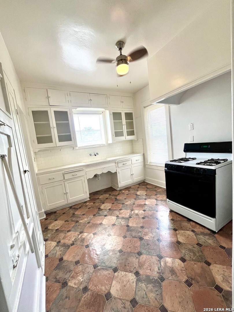 424 E Ashby Place San Antonio TX 78212