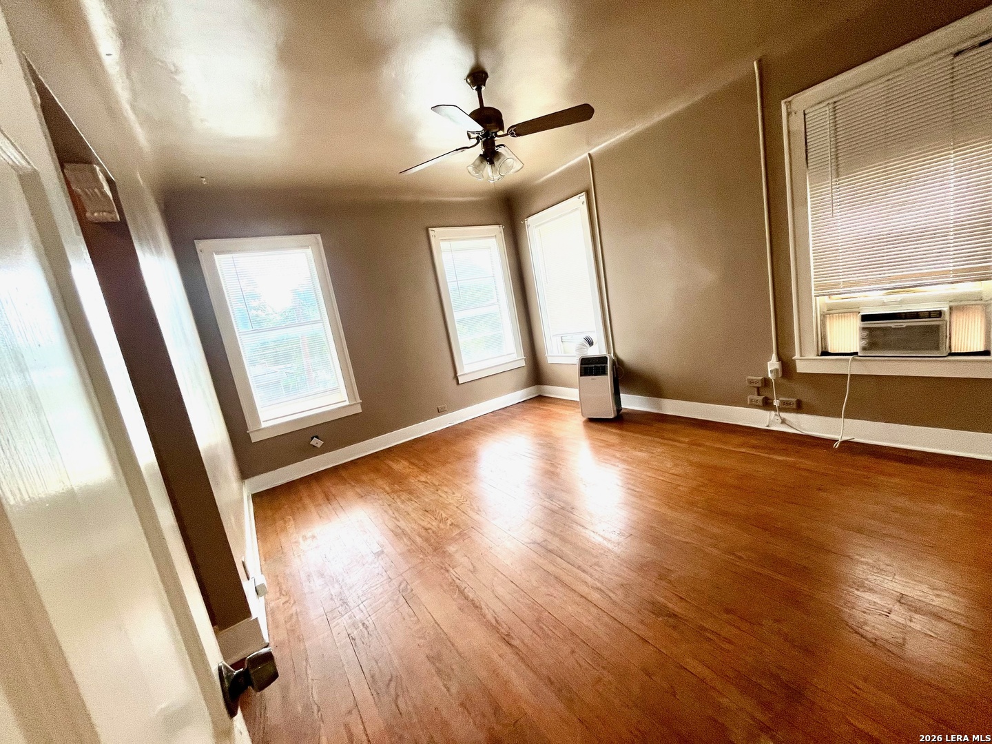 424 E Ashby Place San Antonio TX 78212