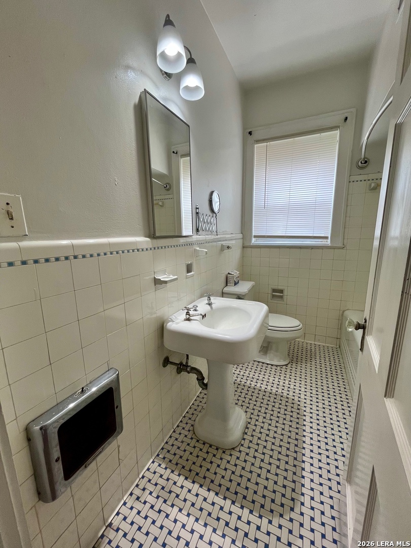 424 E Ashby Place San Antonio TX 78212