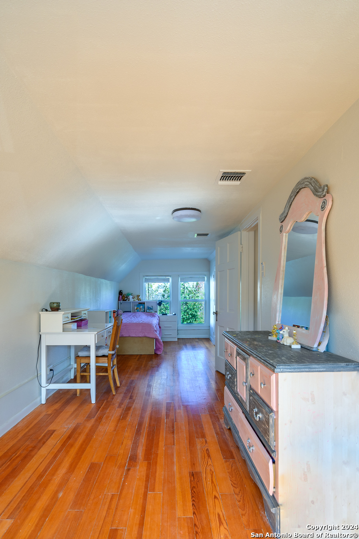 211 Allensworth Street San Antonio TX 78209