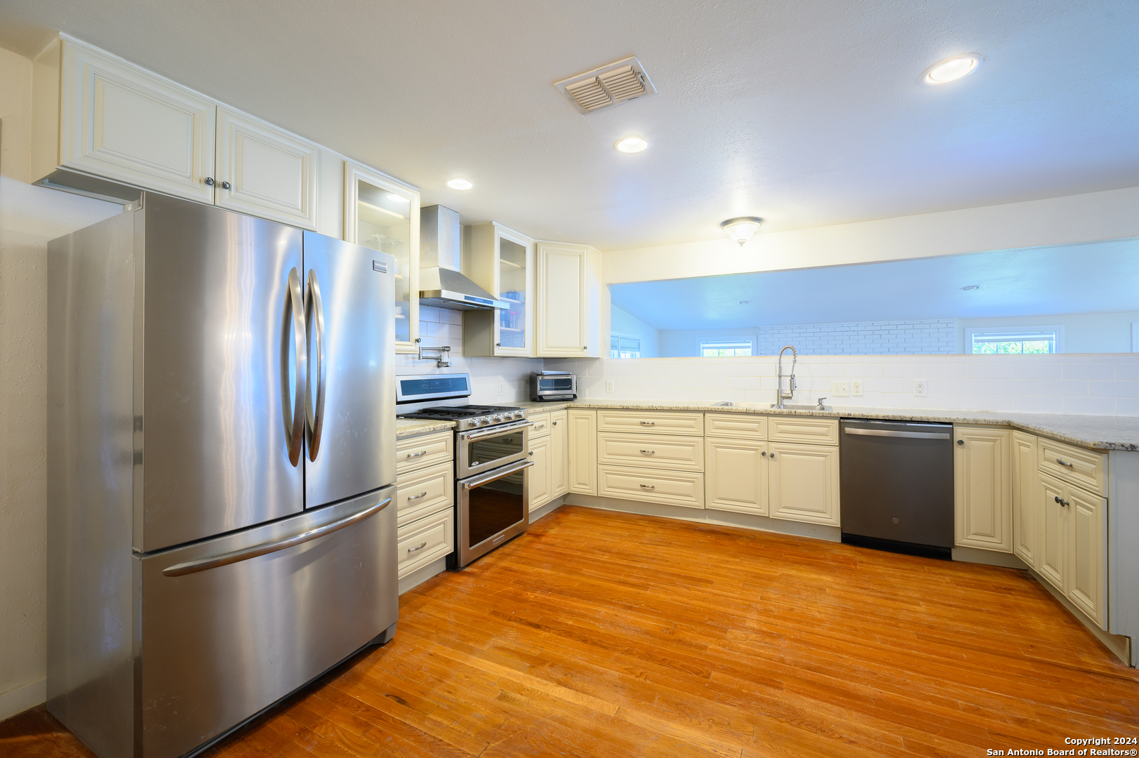 211 Allensworth Street San Antonio TX 78209