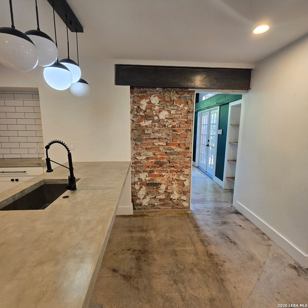 230 W Craig Place San Antonio TX 78212