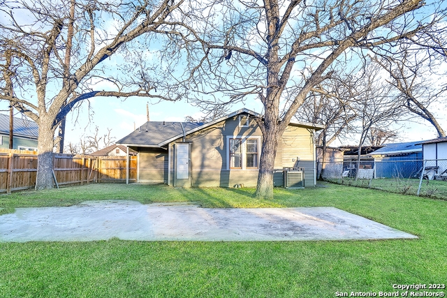 1013 N Palmetto San Antonio TX 78202