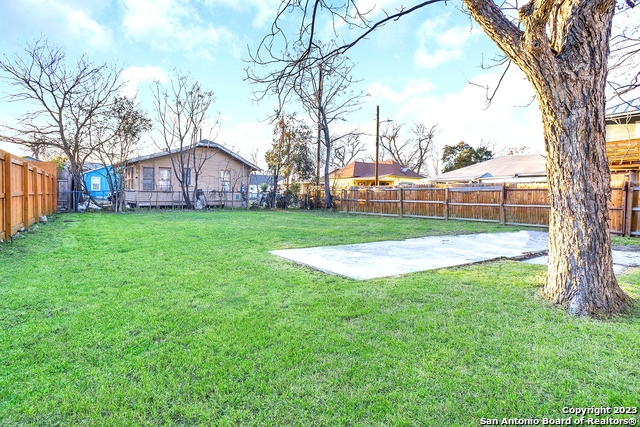 1013 N Palmetto San Antonio TX 78202