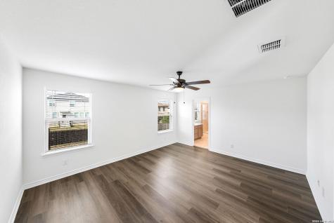 10115 Pearl Creek San Antonio TX 78245