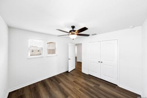 10115 Pearl Creek San Antonio TX 78245