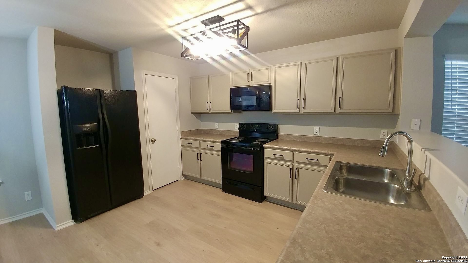 146 Cindy Lou Drive San Antonio TX 78249