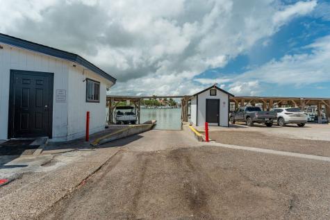 418 W Highway 100 Port Isabel TX 78578