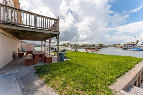 418 W Highway 100 Port Isabel TX 78578