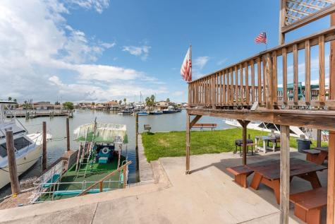418 W Highway 100 Port Isabel TX 78578