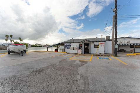 418 W Highway 100 Port Isabel TX 78578