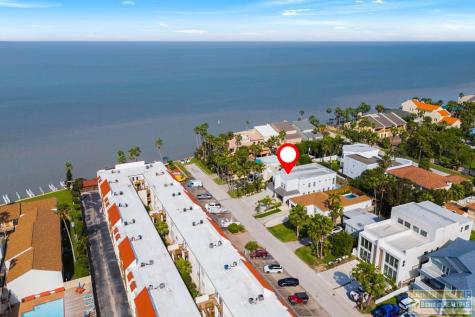 212 W Acapulco Street South Padre Island TX 78597