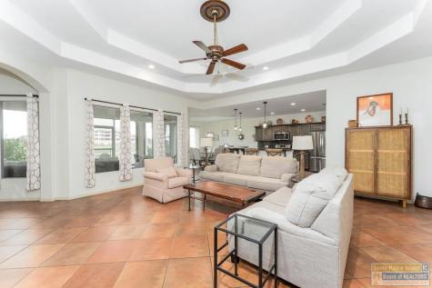1 Hacienda Drive Laguna Vista TX 78578