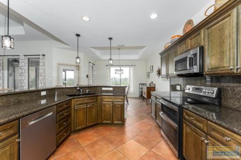 1 Hacienda Drive Laguna Vista TX 78578